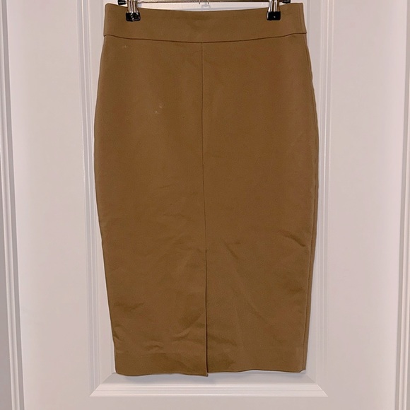 RW&CO - Suiting Skirt - Size 4 - Tan Colour - Picture 1 of 2